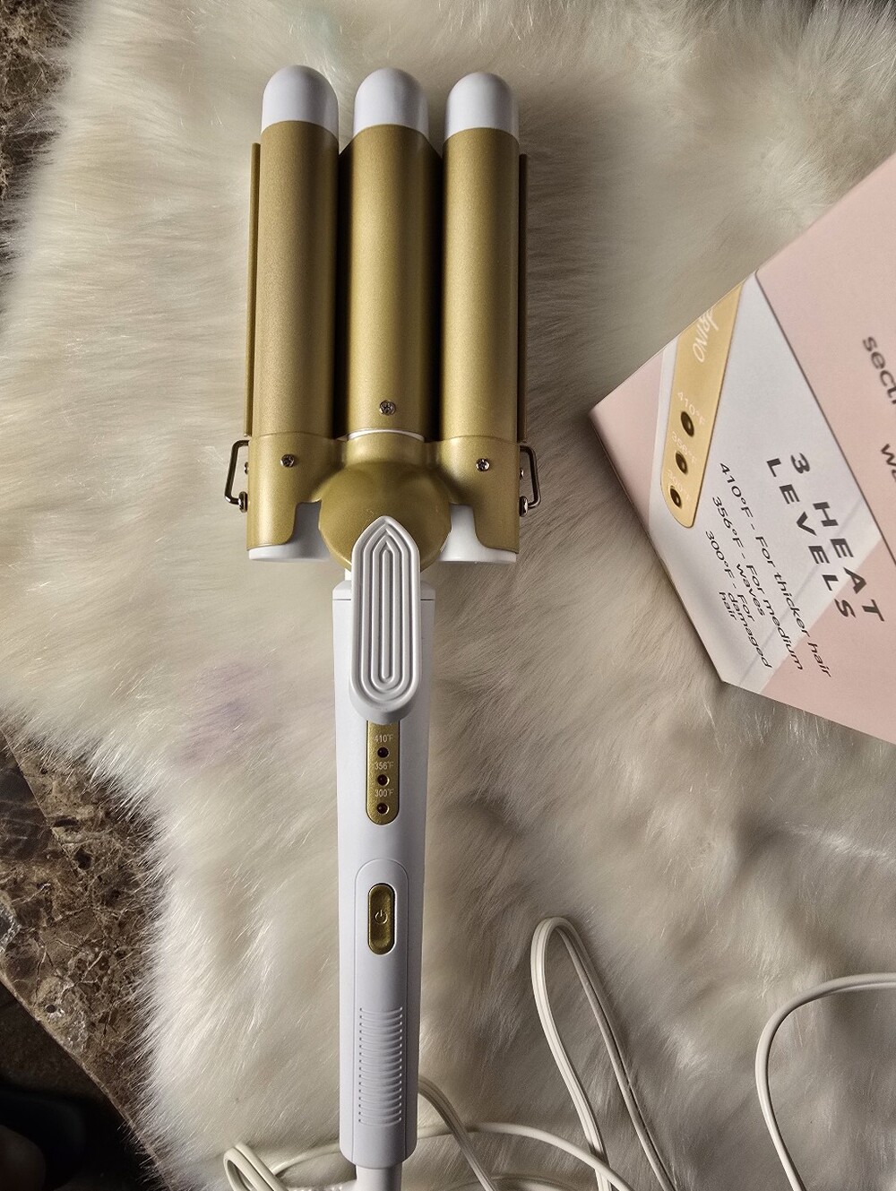 ✨ Catherine Malandrino Triple Barrel Hair Waver ✨ - Picture 11 of 15